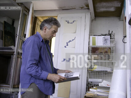 English painter Paul Godwin at Casa degli Artisti in corso Garibaldi 89/a in 2005