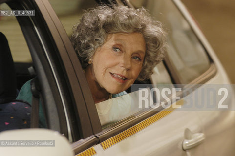 2003: ANGIOLINA QUINTERNO.  LA TASSISTA By JOSE MARIA SANCHEZ ©Assunta Servello/Rosebud2