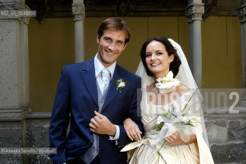 IL MARESCIALLO ROCCA 4 LA FIGLIA DEL MARESCIALLO ROCCA  DANIELA (FRANCESCA RINALDI) SPOSA MARCO(MAURIZIO AIELLO) ©Assunta Servello/Rosebud2