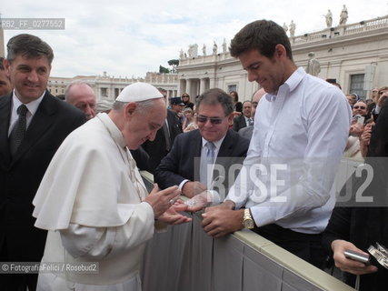 Pope Francis and Juan Martin del Potro, Rome Vatican Ciyi 2013. ©FotografiaFelici/Rosebud2
