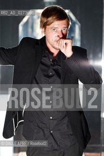 paul Banks.INTERPOL.9/2012. ©DALLE APRF/Rosebud2