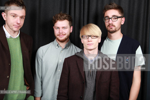 ALT J.12/2012. ©DALLE APRF/Rosebud2