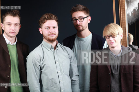 ALT J.12/2012. ©DALLE APRF/Rosebud2