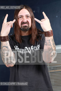 DOWN.Paris 10/2012. ©DALLE APRF/Rosebud2