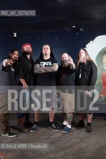 DOWN.Paris 10/2012. ©DALLE APRF/Rosebud2