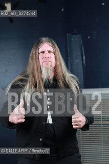 DOWN.Paris 10/2012. ©DALLE APRF/Rosebud2