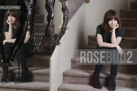 GABRIELLE APLIN.2/2013. ©DALLE APRF/Rosebud2