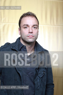 session.MUSE.7/2012 PARIS. ©DALLE APRF/Rosebud2