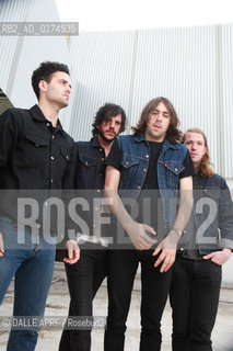 VACCINES.7/2012. ©DALLE APRF/Rosebud2