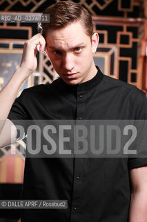 XX.6/ 2012. ©DALLE APRF/Rosebud2