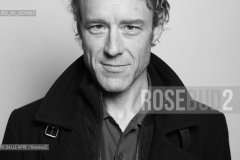 LOW.2/2013. ©DALLE APRF/Rosebud2