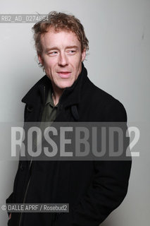 LOW.2/2013. ©DALLE APRF/Rosebud2