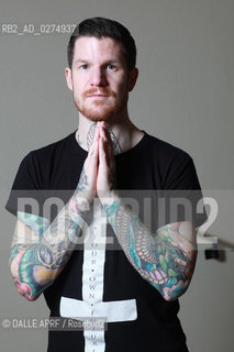 FALL OUT BOY.3/2013.VIOLENCE/ DALLE ©DALLE APRF/Rosebud2