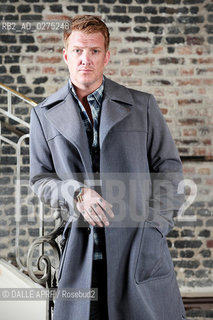 QUEEN of the STONE AGE.5/2013-PARIS. ©DALLE APRF/Rosebud2