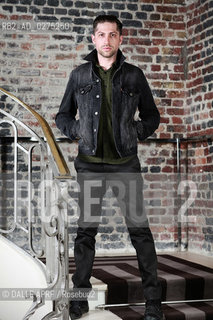 QUEEN of the STONE AGE.5/2013-PARIS. ©DALLE APRF/Rosebud2