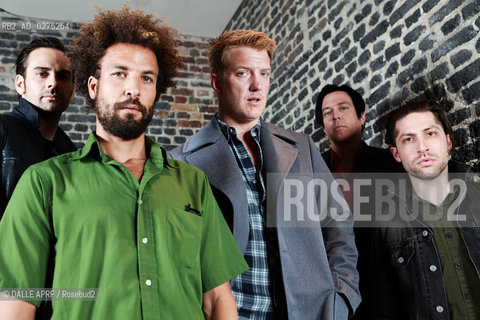 QUEEN of the STONE AGE.5/2013-PARIS. ©DALLE APRF/Rosebud2