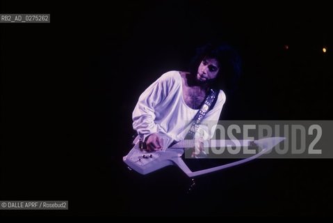 Prince 06.1990 Kiel live Hochformat..Copyright by Arcpic - DALLE ©DALLE APRF/Rosebud2