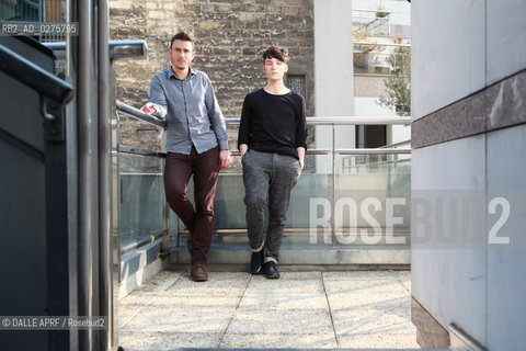 JUVENILES.5/2013. ©DALLE APRF/Rosebud2