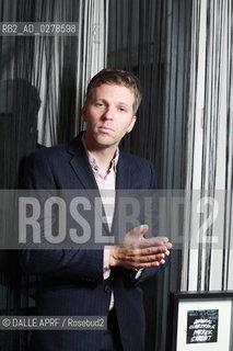 CHK CHK CHk.CHICK CHICK CHIK.Nic  OFFER.3/2013. ©DALLE APRF/Rosebud2