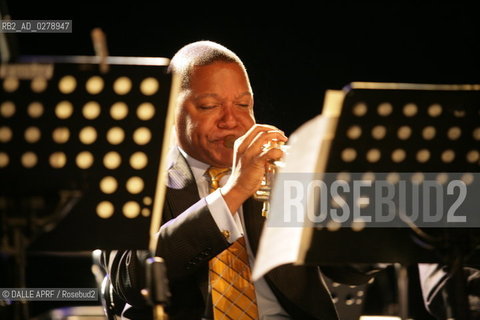 wynton marsalis.juillet 2011.sete.credit : morere/dalle ©DALLE APRF/Rosebud2