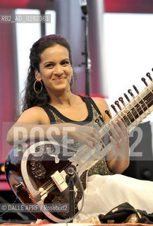 Anoushka Shankar en concert au 52 eme festival de jazz a Juan a la pinede Gould Juan les Pins 2012. ©DALLE APRF/Rosebud2