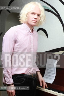 CONNAN MOCKASIN.10/2013. ©DALLE APRF/Rosebud2