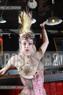 Emilie  AUTUMN.9/2013. ©DALLE APRF/Rosebud2