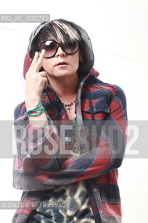 VAMPS.10/2013. ©DALLE APRF/Rosebud2