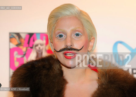 Album-Premiere: The Ampya Moment with Lady Gaga  in Berlin. The Ampya Moment with Lady Gaga Premiere des Albums ARTPOP  im Berghain am 24.10.2013 Berlin. Copyright by Public Address/  DALLE.. ©DALLE APRF/Rosebud2