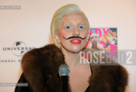Album-Premiere: The Ampya Moment with Lady Gaga  in Berlin. The Ampya Moment with Lady Gaga Premiere des Albums ARTPOP  im Berghain am 24.10.2013 Berlin. Copyright by Public Address/  DALLE.. ©DALLE APRF/Rosebud2