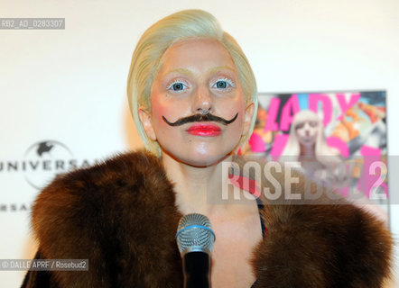 Album-Premiere: The Ampya Moment with Lady Gaga  in Berlin. The Ampya Moment with Lady Gaga Premiere des Albums ARTPOP  im Berghain am 24.10.2013 Berlin. Copyright by Public Address/  DALLE.. ©DALLE APRF/Rosebud2