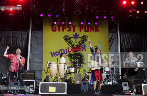 gogol bordello.30 juin 2013.Festival Solidays.Hippodrome de Longchamp..Michela Cuccagna ©DALLE APRF/Rosebud2
