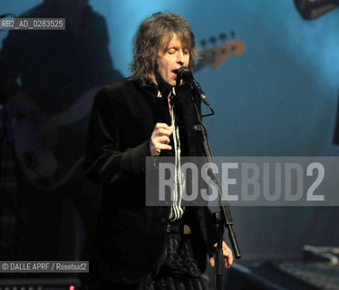 THE WATERBOYS.MIKE SCOTT.THE BARBICAN.LONDON.2-2011.Photograph by: ANGELA LUBRANO-Livepix/ DALLE ©DALLE APRF/Rosebud2