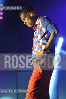 stromae au festival des vieilles charrues de carhaix le15 juillet 23011..credit : serge jolivel.- DALLE ©DALLE APRF/Rosebud2