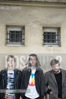 teh KLAXONS.PAris 4/2014. ©DALLE APRF/Rosebud2