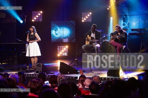Indila, Concert VIP Anniversaire RFM, 16 juin 2014, Folies Bergère, Paris, ©DALLE APRF/Rosebud2
