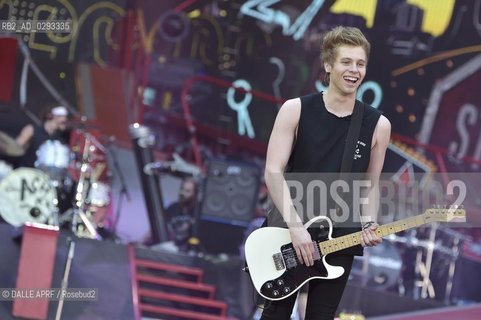 5 seconds of Summer.Paris  6/2014. ©DALLE APRF/Rosebud2