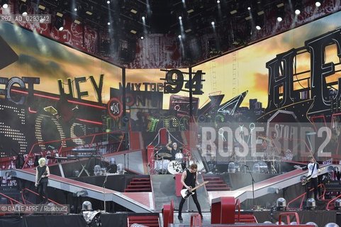 5 seconds of Summer.Paris  6/2014. ©DALLE APRF/Rosebud2