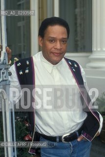 Al Jarreau 06.1994 Studio Hochformat..Copyright by Arcpic - DALLE ©DALLE APRF/Rosebud2