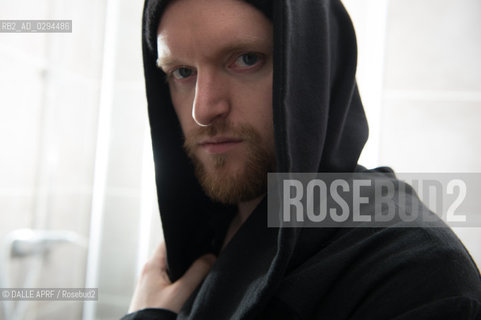 SOHN.3/2014. ©DALLE APRF/Rosebud2