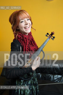 Lindsey  STIRLING.Paris 10  - 2014. ©DALLE APRF/Rosebud2