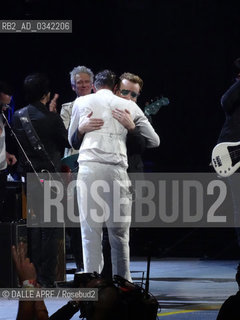 U2 + Eagles of death Metal @ Paris Bercy 07 Dec 2015. ©DALLE APRF/Rosebud2