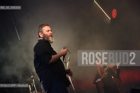 ROUTE DU ROCK..SAMEDI 18 AOUT......ARAB STRAP..Malcolm Bruce Middleton....PHOTO PATRICK AUFFRET-  DALLE ©DALLE APRF/Rosebud2