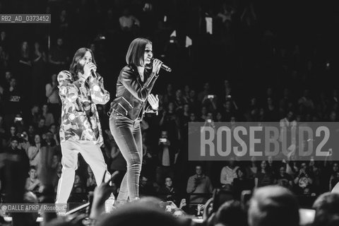 Thirty Seconds to Mars - AccorHotels Arena.with fans on stage. ©DALLE APRF/Rosebud2