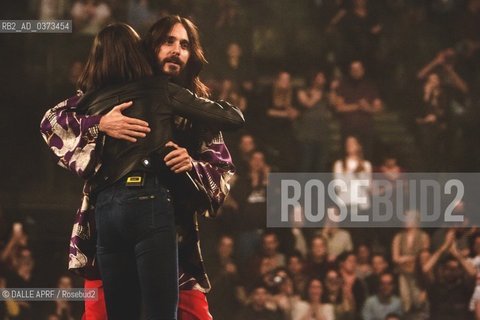 Thirty Seconds to Mars - AccorHotels Arena.with fans on stage. ©DALLE APRF/Rosebud2