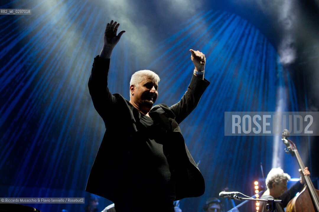 Roma, Auditorium Parco della Musica 18 07 2014. 12° Luglio suona bene 2014 .Pino Daniele, Sinfonico a metà. .Orchestra Roma Sinfonietta.diretta dal Maestro Gianluca Podio. ©Riccardo Musacchio & Flavio Ianniello/Rosebud2