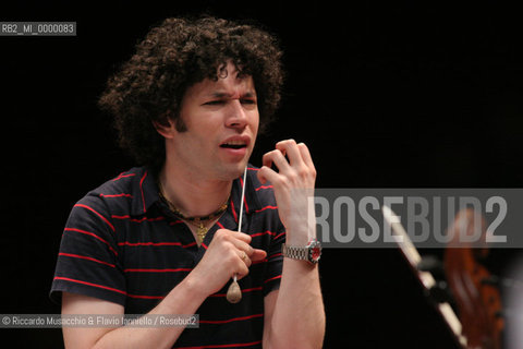 Roma, Auditorium Parco della Musica 19 07 2006.Orchestra dell Accademia Nazionale di Santa Cecilia in prova con il direttore venezuelano Gustavo Dudamel..Ph Riccardo Musacchio  ©Riccardo Musacchio & Flavio Ianniello/Rosebud2