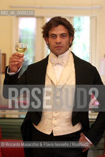 Rome,  Oct 05 2006: italian dancer Gianni Sperti wears the Traviata scene Costum that  he will dress during the Moda Night of the Rome Cinema Festival..  ©Riccardo Musacchio & Flavio Ianniello/Rosebud2