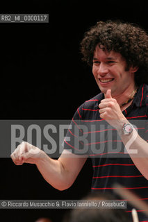 Rome Jul 19 2006 Auditorium Parco della Musica.The young venezuelan conductor Gustavo Dudamel during the reharsals with the Santa Cecilia Orchestra.  ©Riccardo Musacchio & Flavio Ianniello/Rosebud2