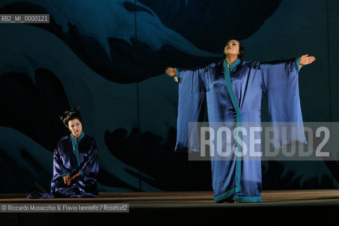 Jul 05 2006, Rome, Baths of Caracalla.Opera MADAMA BUTTERFLY .Booklet of Luigi Illica and Giuseppe Giacosa.Music of Giacomo Puccini .Opera Theatre Orchestra and Choir.Conductor: Donato Renzetti.Light and visual designer: Renzo Giacchieri.Coreographie: Hal Yamanouchi..In the picture: Suzuki, Renata Lamanda and Madama Butterfly (Cio-Cio-San), Isabelle Kabatu.  ©Riccardo Musacchio & Flavio Ianniello/Rosebud2